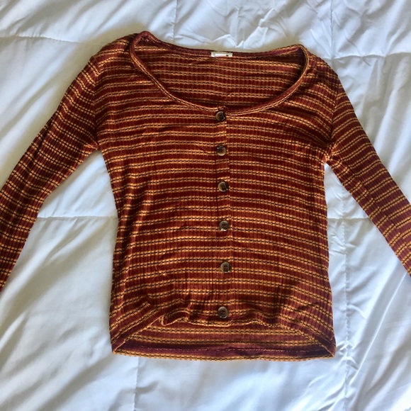 Garage Scoop Long sleeve Button Up - Picture 1 of 2